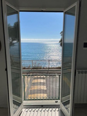 Fantastico appartamento sul mare San Remo
